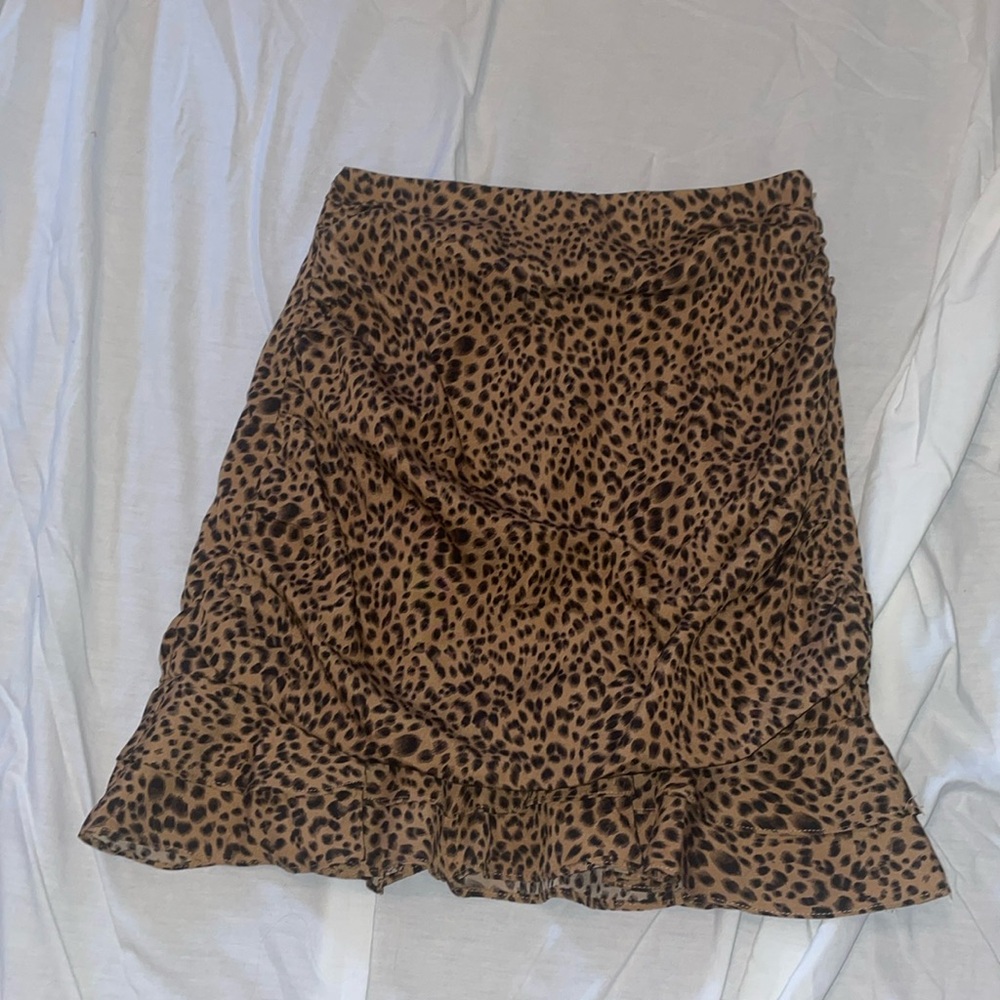 PRETTYLITTLETHING | Ruched Frill Mini skirt | Size UK 8